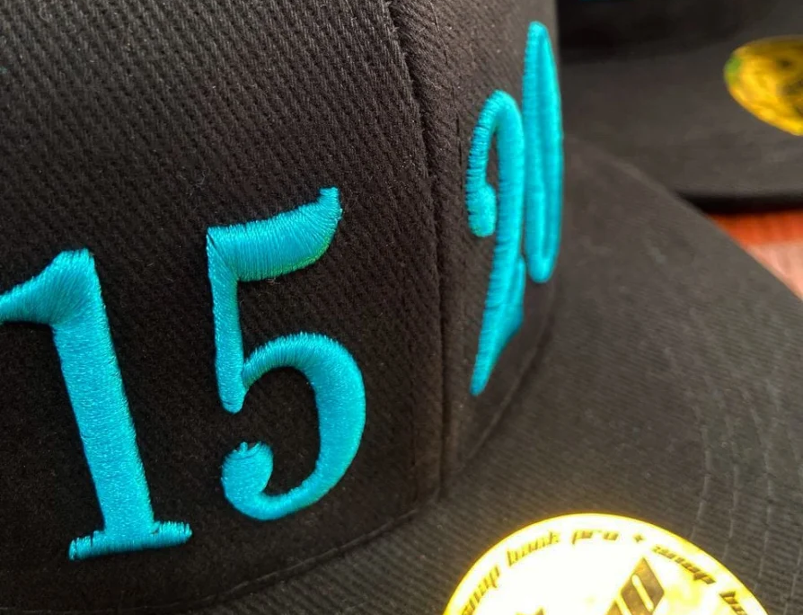 Как выбрать качественные нитки для машинной вышивки?